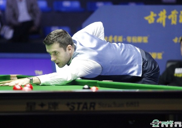 通过频繁的 通过频繁的