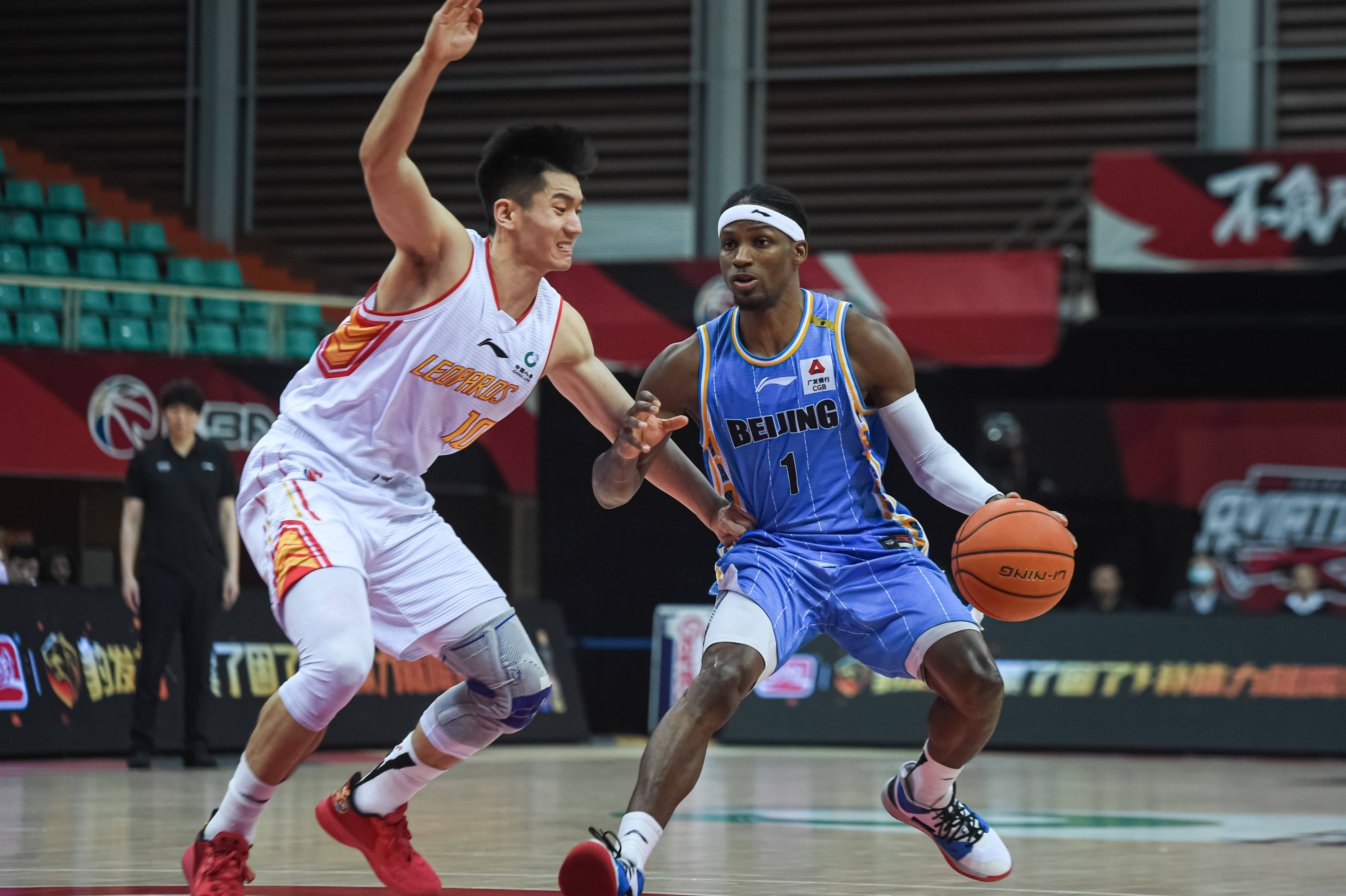 这场比赛中 这场比赛中